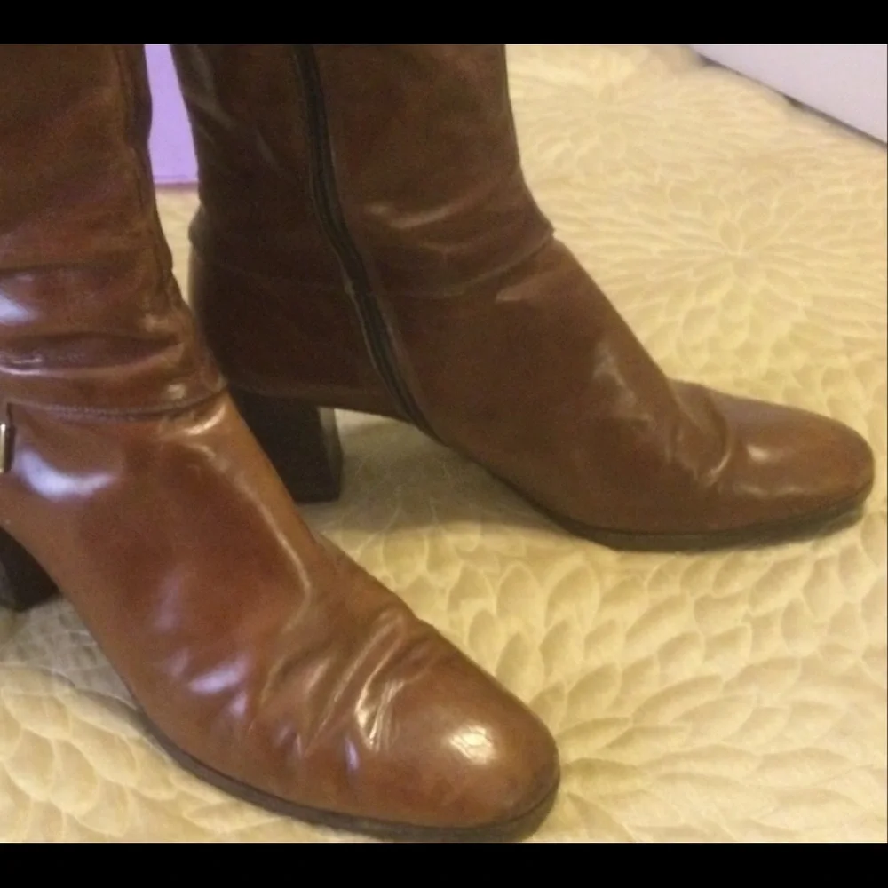 SOLD. Salvatore Ferragamo boots size 10AA
Cognac/brown - Picture 10 of 11